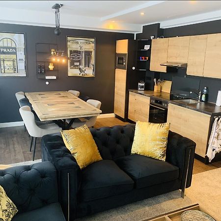 Besotel Mettmann-Schicke Fewo Oder Apartments Naehe Golfplatz Gruiten Und Neandertal Mit Glasfaser Wlan Und Parkplatz-Viele Schlafzimmer Mit Bad En Suite Экстерьер фото