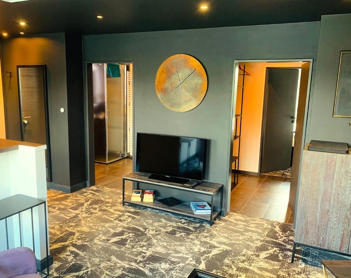 Besotel Mettmann-Schicke Fewo Oder Apartments Naehe Golfplatz Gruiten Und Neandertal Mit Glasfaser Wlan Und Parkplatz-Viele Schlafzimmer Mit Bad En Suite Экстерьер фото