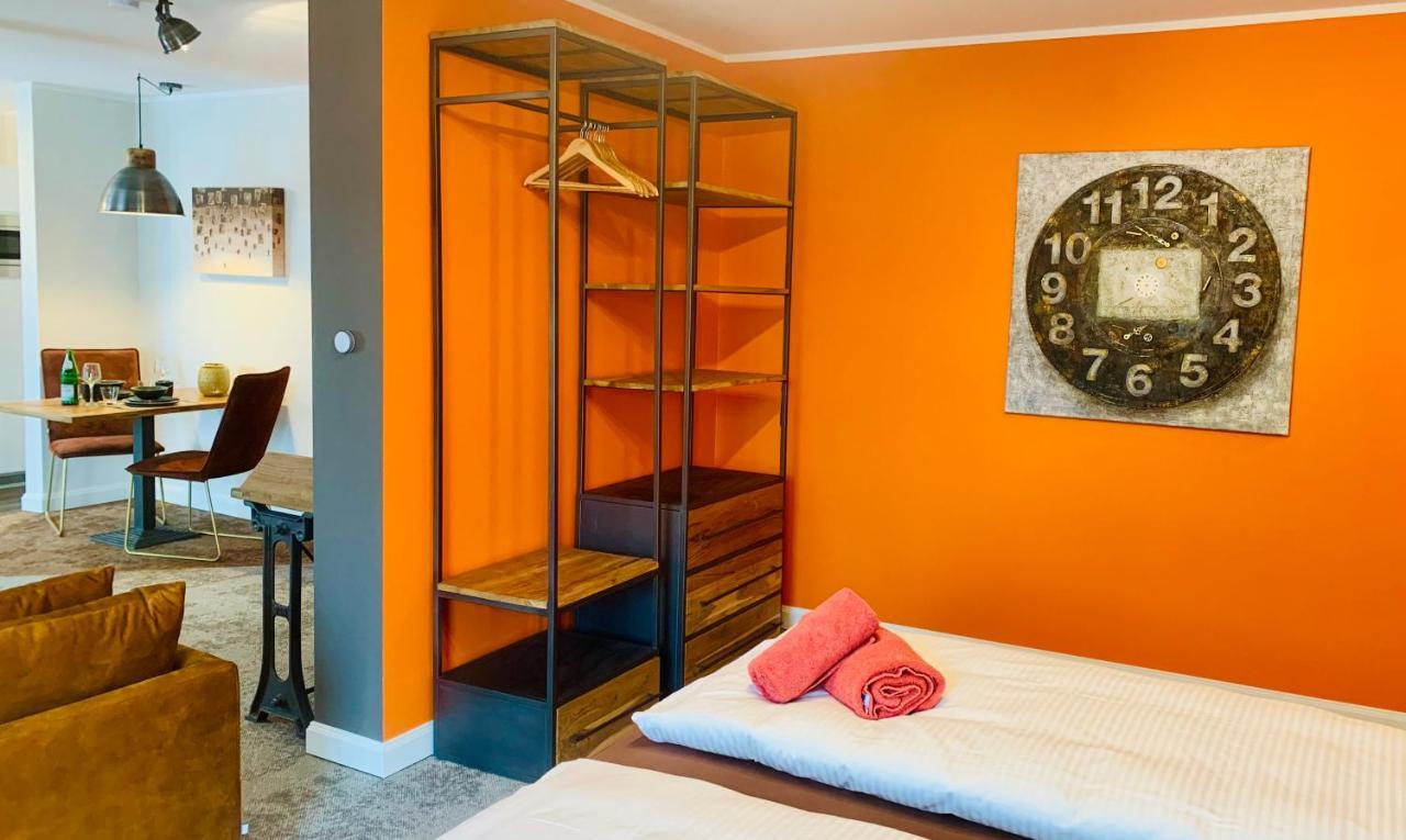 Besotel Mettmann-Schicke Fewo Oder Apartments Naehe Golfplatz Gruiten Und Neandertal Mit Glasfaser Wlan Und Parkplatz-Viele Schlafzimmer Mit Bad En Suite Экстерьер фото