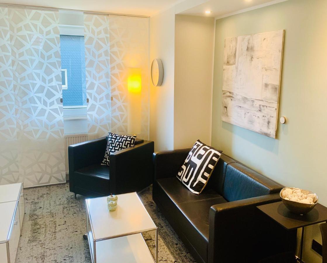 Besotel Mettmann-Schicke Fewo Oder Apartments Naehe Golfplatz Gruiten Und Neandertal Mit Glasfaser Wlan Und Parkplatz-Viele Schlafzimmer Mit Bad En Suite Экстерьер фото