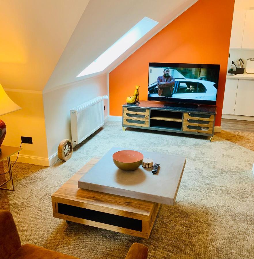 Besotel Mettmann-Schicke Fewo Oder Apartments Naehe Golfplatz Gruiten Und Neandertal Mit Glasfaser Wlan Und Parkplatz-Viele Schlafzimmer Mit Bad En Suite Экстерьер фото