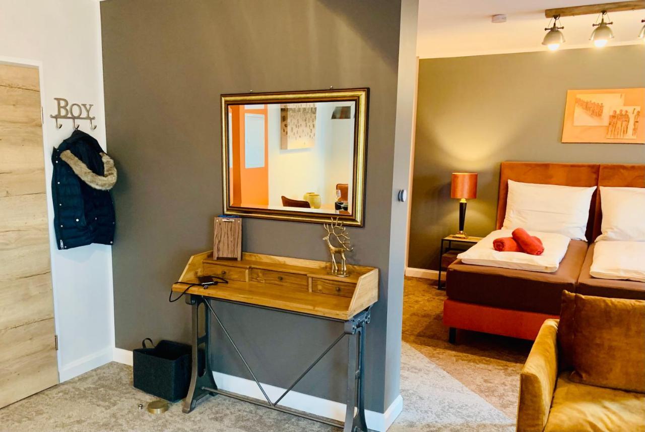 Besotel Mettmann-Schicke Fewo Oder Apartments Naehe Golfplatz Gruiten Und Neandertal Mit Glasfaser Wlan Und Parkplatz-Viele Schlafzimmer Mit Bad En Suite Экстерьер фото