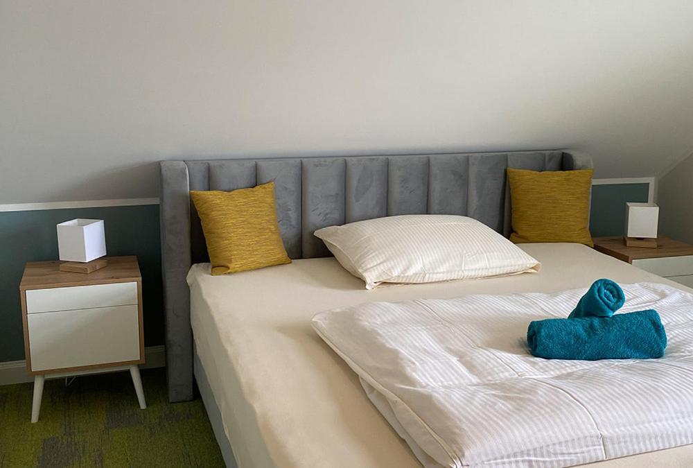Besotel Mettmann-Schicke Fewo Oder Apartments Naehe Golfplatz Gruiten Und Neandertal Mit Glasfaser Wlan Und Parkplatz-Viele Schlafzimmer Mit Bad En Suite Экстерьер фото
