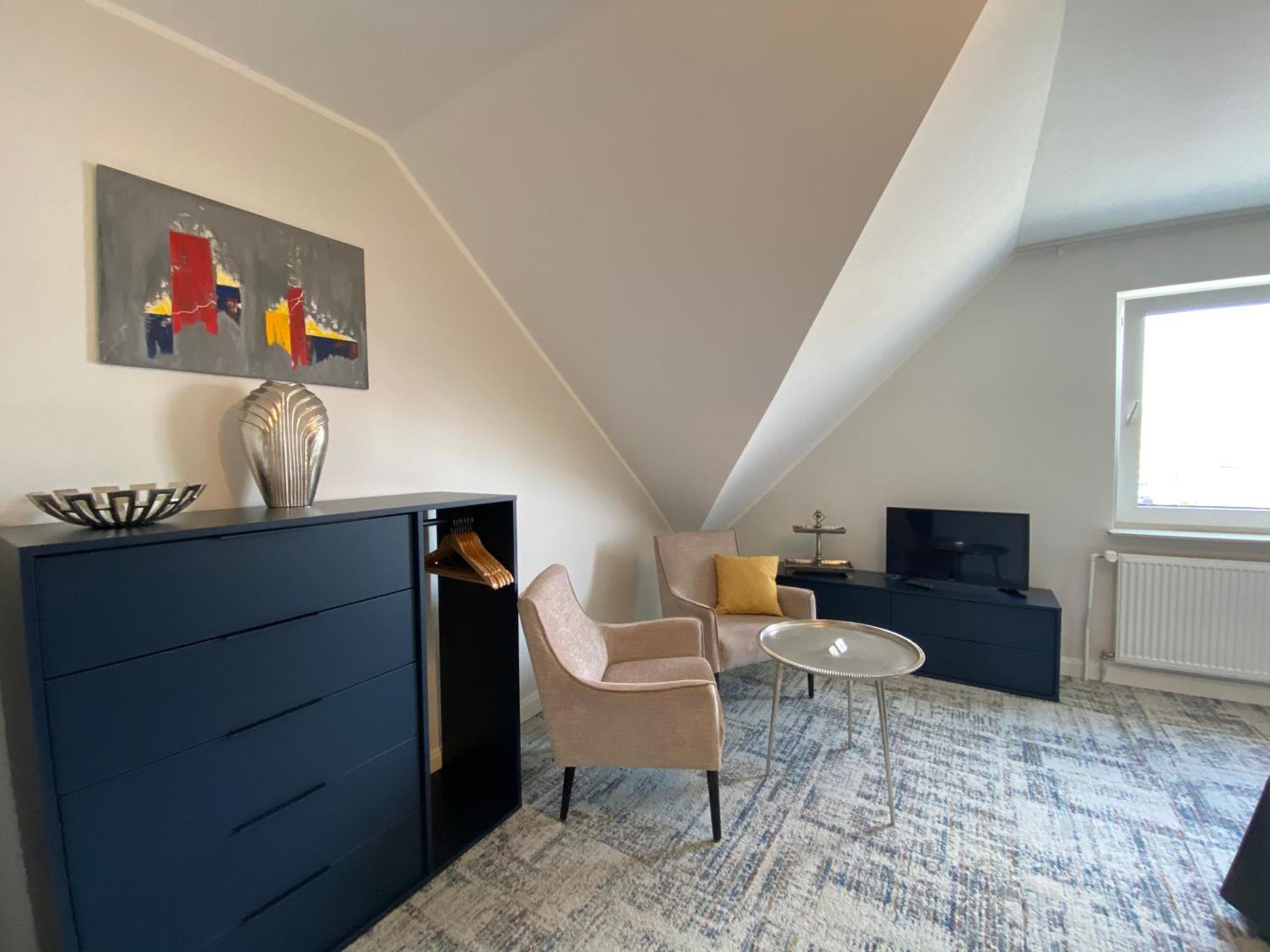 Besotel Mettmann-Schicke Fewo Oder Apartments Naehe Golfplatz Gruiten Und Neandertal Mit Glasfaser Wlan Und Parkplatz-Viele Schlafzimmer Mit Bad En Suite Экстерьер фото